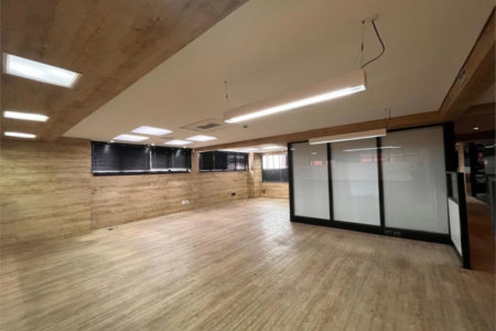 Prédio Corporativo em Santos | 4 Pavimentos | Galpão com Pé-Direito Duplo | Estrutura para +200 Pessoas | Compra Ou Locação