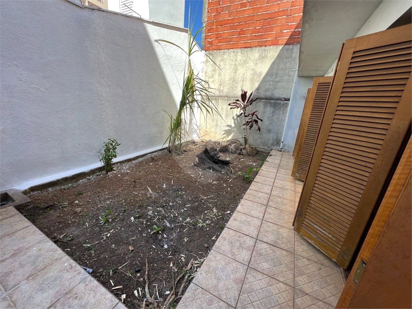 Casa à venda com 3 quartos, sendo 1 suíte, em Vila Vianelo, Jundiaí, SP