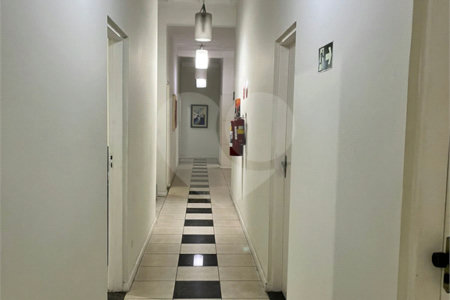 Casa à venda com 4 quartos em Jardim Oriental, São Paulo, SP