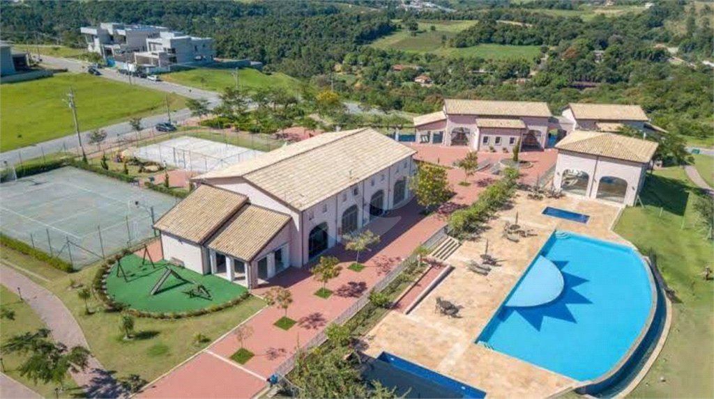 Terreno à venda no condomínio Residencial Campo de Toscana, Vinhedo - SP