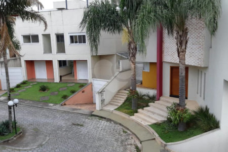 Casa à venda com 4 suítes no condomínio Residencial Cantareira, São Paulo - SP