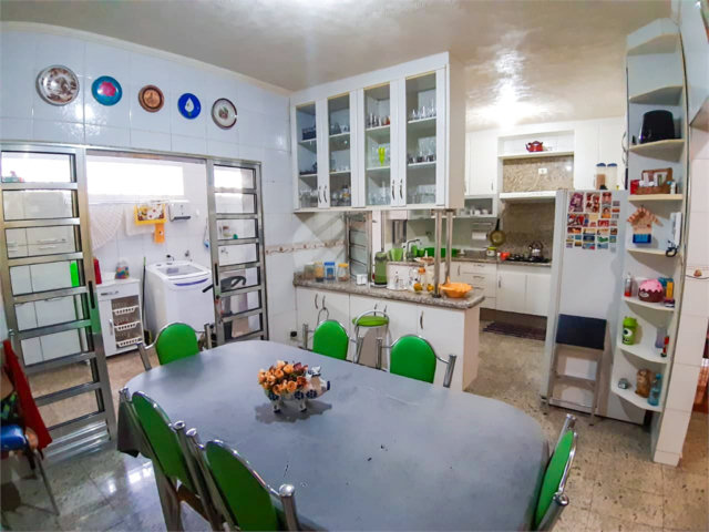 Casa Térrea à venda com 3 suítes em Mandaqui, São Paulo, SP