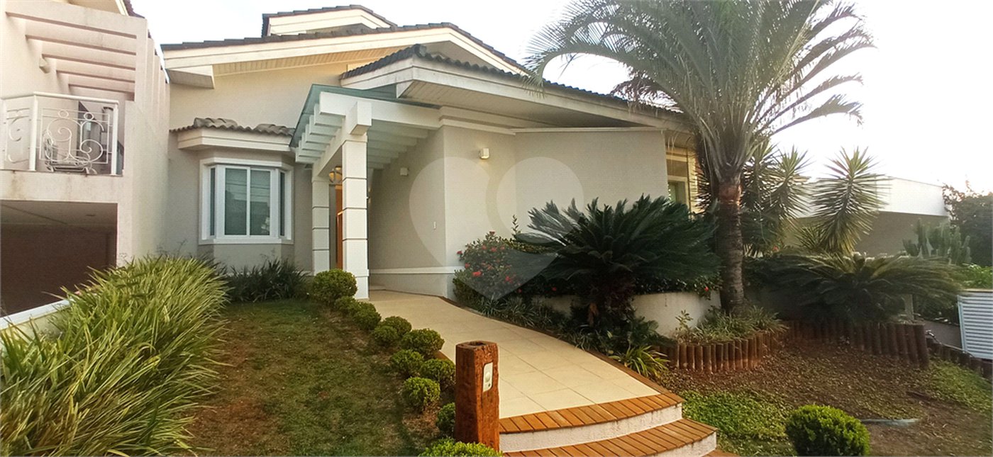 Casa à venda com 3 quartos no condomínio Granja Deolinda, Sorocaba - SP