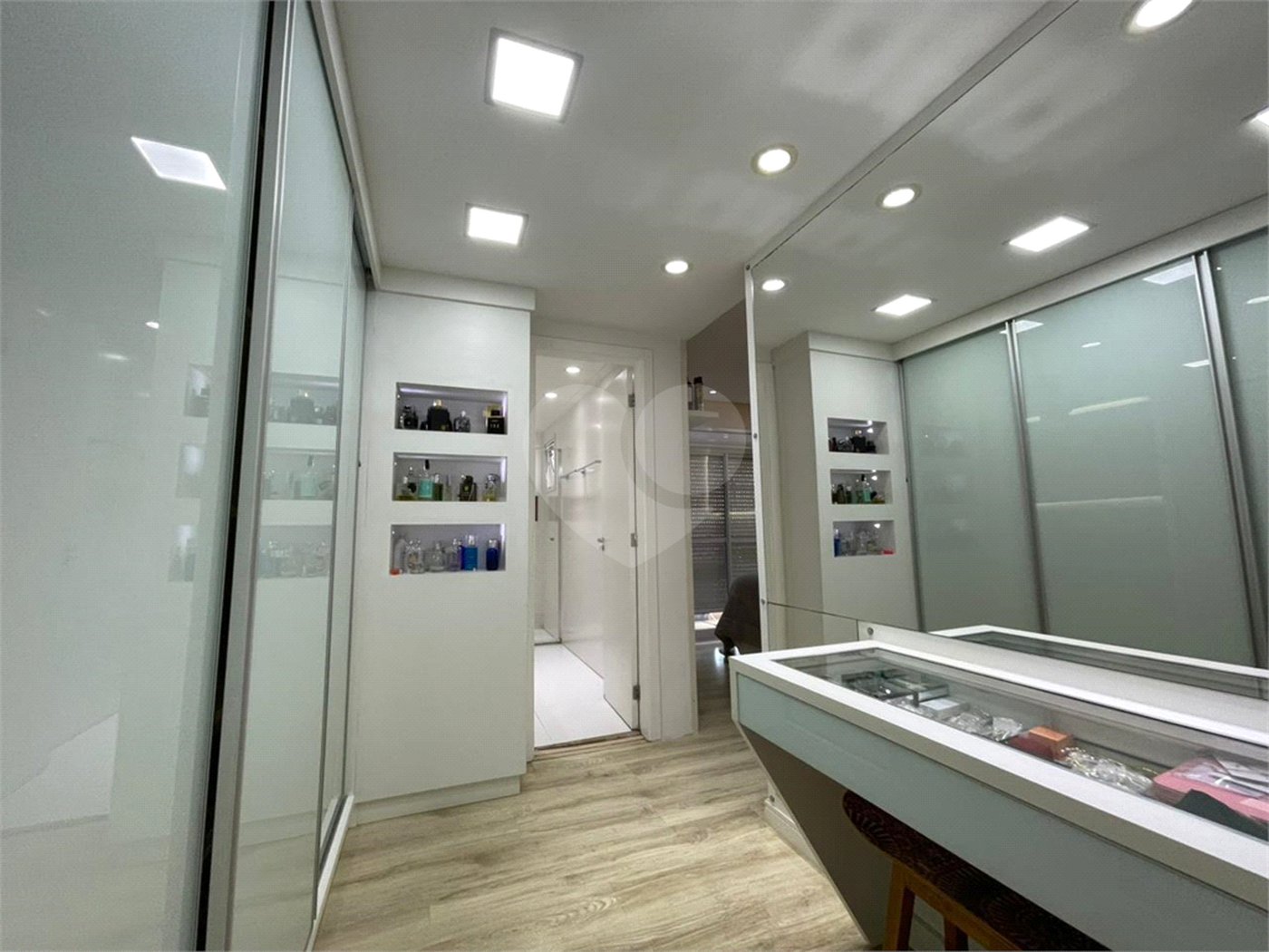 Apartamento à venda com 3 suítes em Santa Teresinha, São Paulo, SP