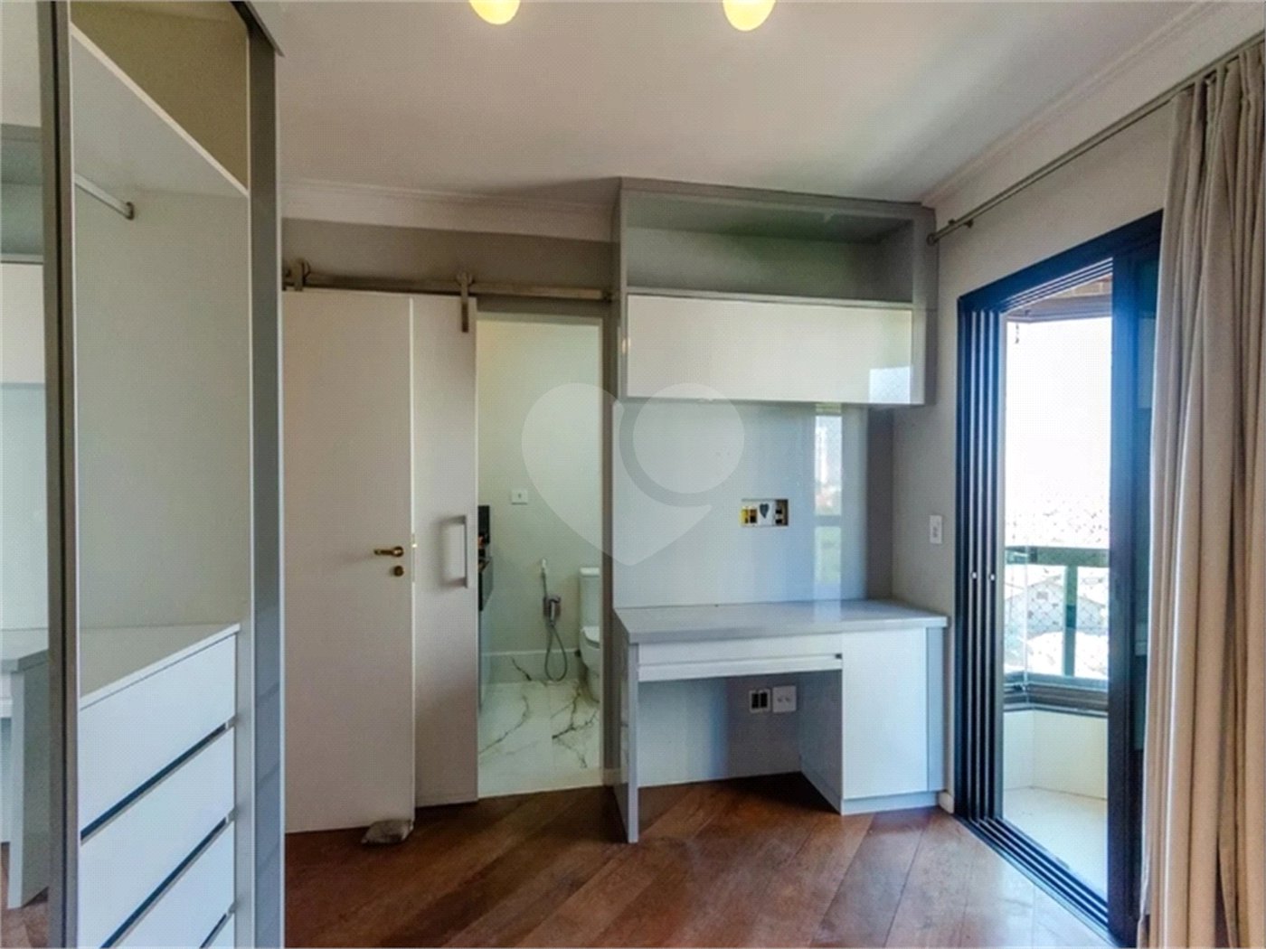 Duplex para alugar com 4 quartos, sendo 2 suítes, em Tremembé, São Paulo, SP