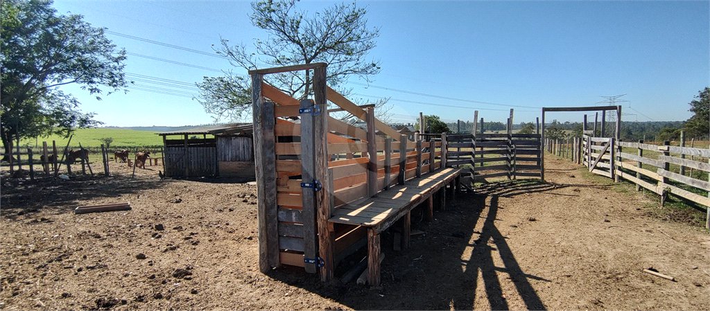 Sítio à venda com 2 suítes em Buru, Salto, SP