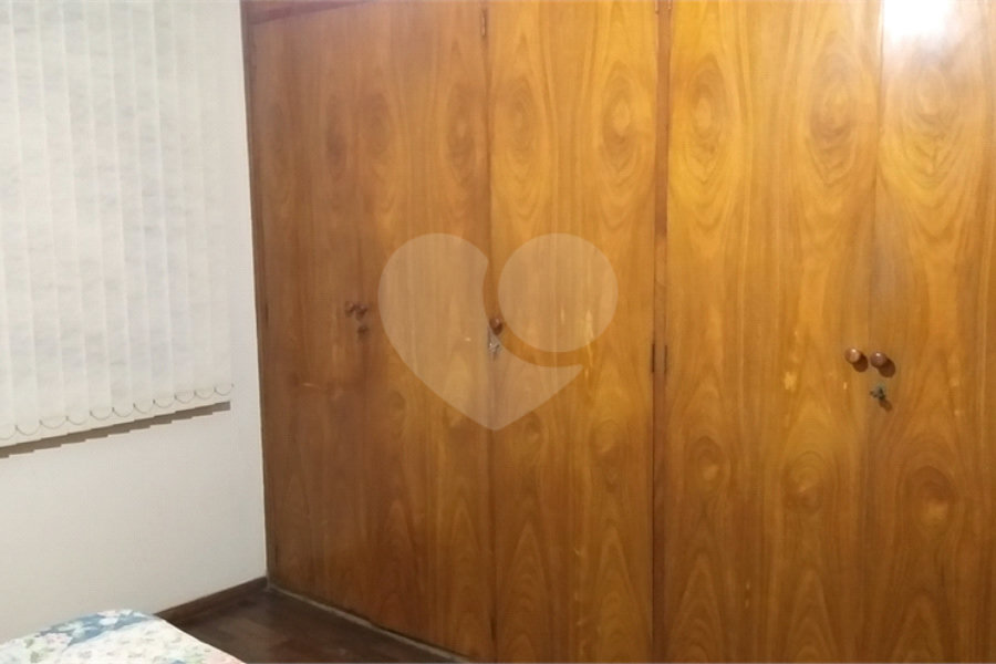Sobrado à venda com 3 quartos em Vila Irmãos Arnoni, São Paulo, SP
