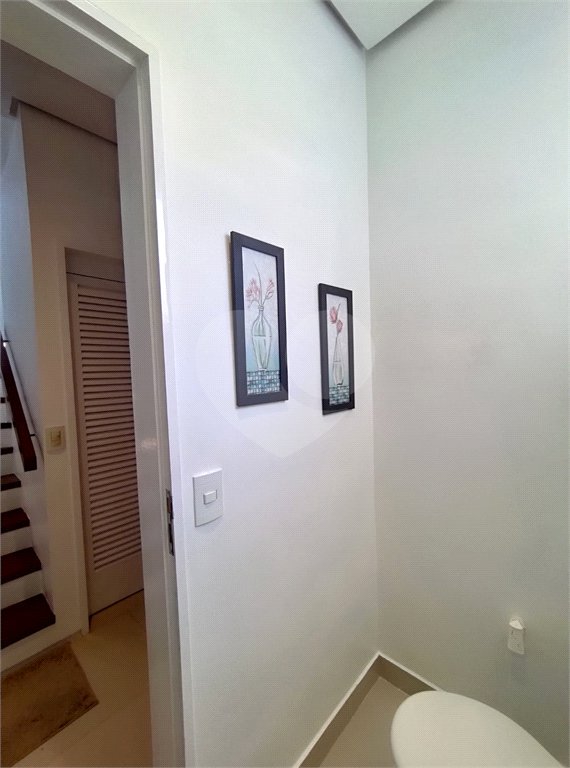 Casa à venda ou para alugar com 4 suítes no condomínio Sambaqui, São Sebastião - SP