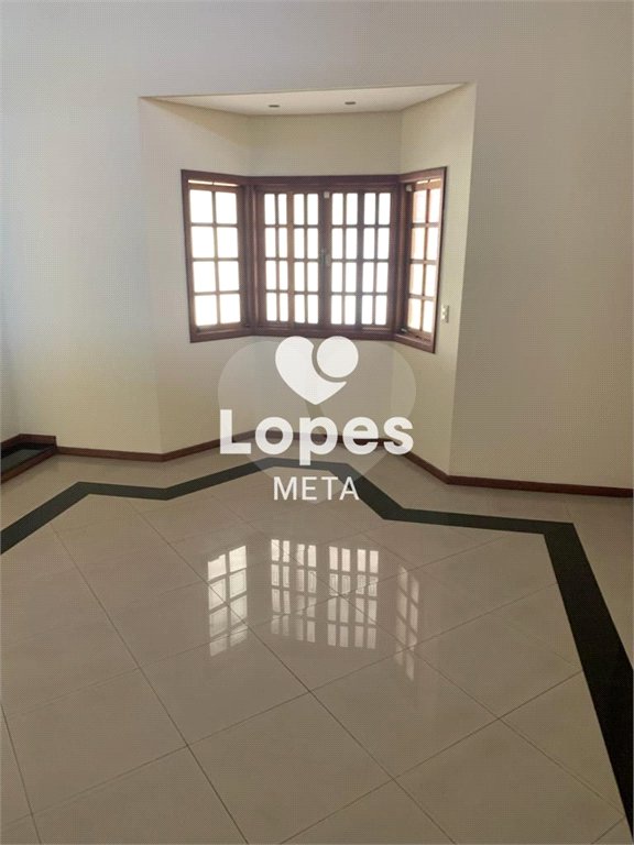 Casa à venda com 5 quartos, sendo 1 suíte, em Cidade Vista Verde, São José dos Campos, SP