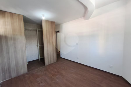 Sobrado à venda com 3 quartos, sendo 1 suíte, em Cupecê, São Paulo, SP