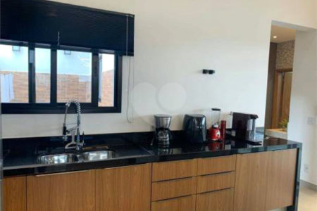 Casa à venda com 2 quartos, sendo 1 suíte, em Pinheirinho, Vinhedo, SP