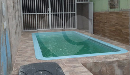 Casa à venda com 3 quartos no Centro, Bertioga, SP