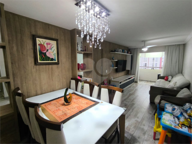 Apartamento à venda com 3 quartos, sendo 1 suíte,  em Campo Grande, São Paulo, SP