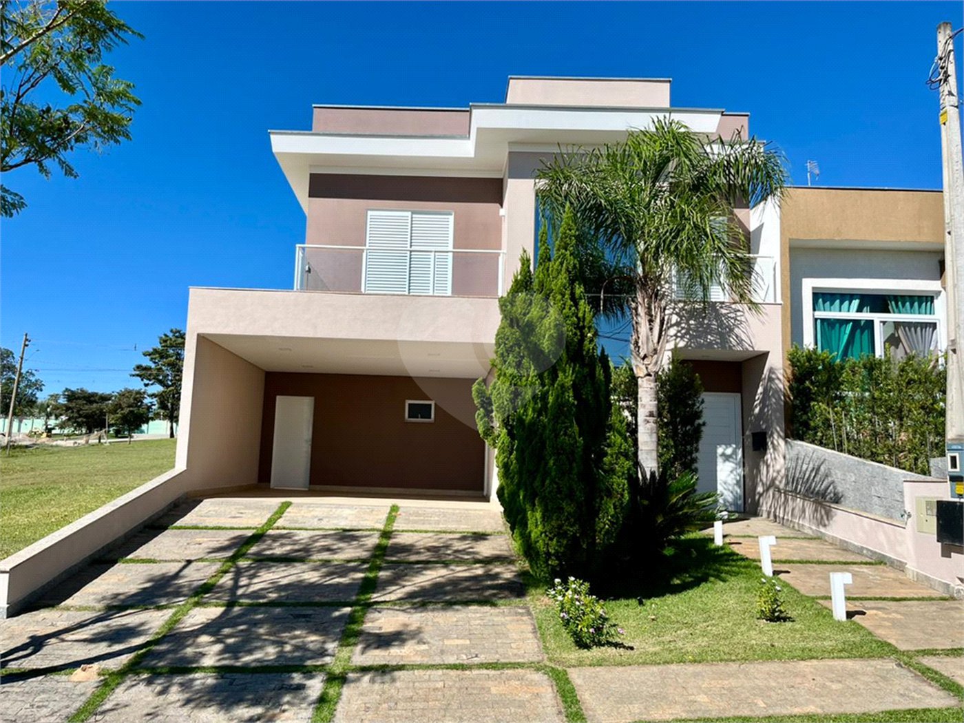 Casa à venda com 3 suítes no condomínio Campos do Conde, Sorocaba - SP