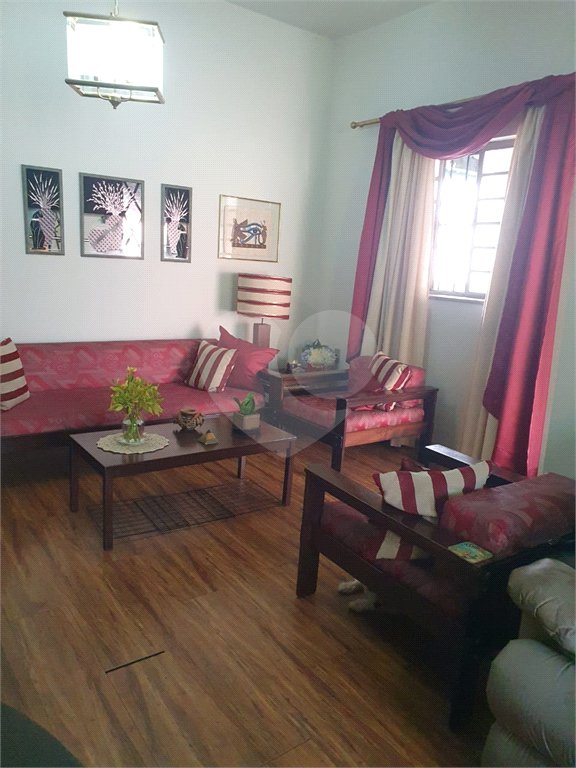 Casa à venda com 2 quartos, sendo 1 suíte, em Jardim das Bandeiras, São Paulo, SP