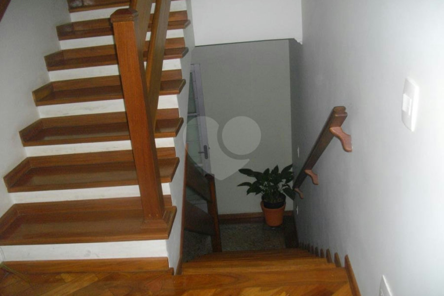 Sobrado à venda com 3 quartos, sendo 1 suíte, em Vila Nova Cachoeirinha, São Paulo, SP