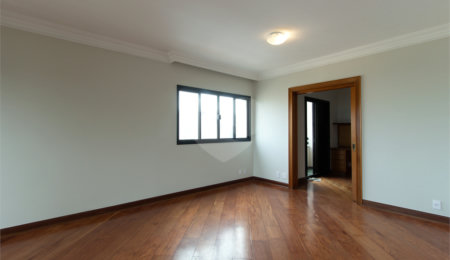 Apartamento à venda com 4 quartos, sendo 2 suítes,  em Chácara Santo Antônio (zona Sul), São Paulo, SP
