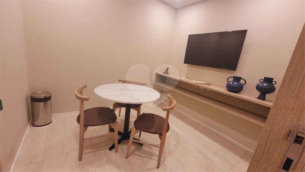 Studio sofisticado, totalmente mobiliado e pronto para morar