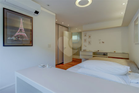 Casa à venda ou para alugar com 5 suítes em Alto da Boa Vista, São Paulo, SP
