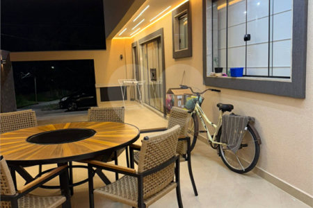 Duplex à venda com 2 quartos, sendo 1 suíte, em Campo Grande, Rio de Janeiro, RJ