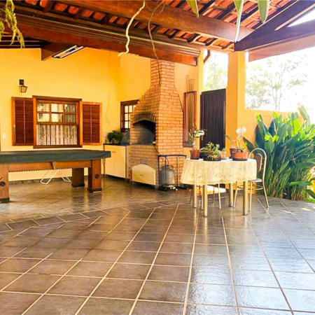 Casa à venda com 3 quartos, sendo 1 suíte,  no condomínio Vivenda das Vinhas, Vinhedo - SP