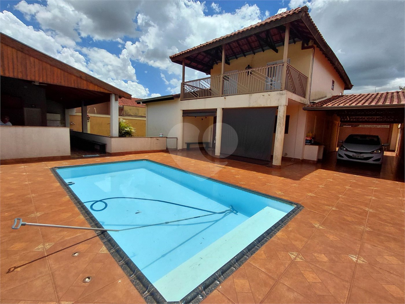 Sobrado à venda com 4 quartos, sendo 1 suíte,  em Parque dos Lagos, Ribeirão Preto, SP