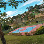 Casa à venda ou para alugar com 3 quartos, sendo 1 suíte, no condomínio Alpes de Caieiras, Caieiras - SP