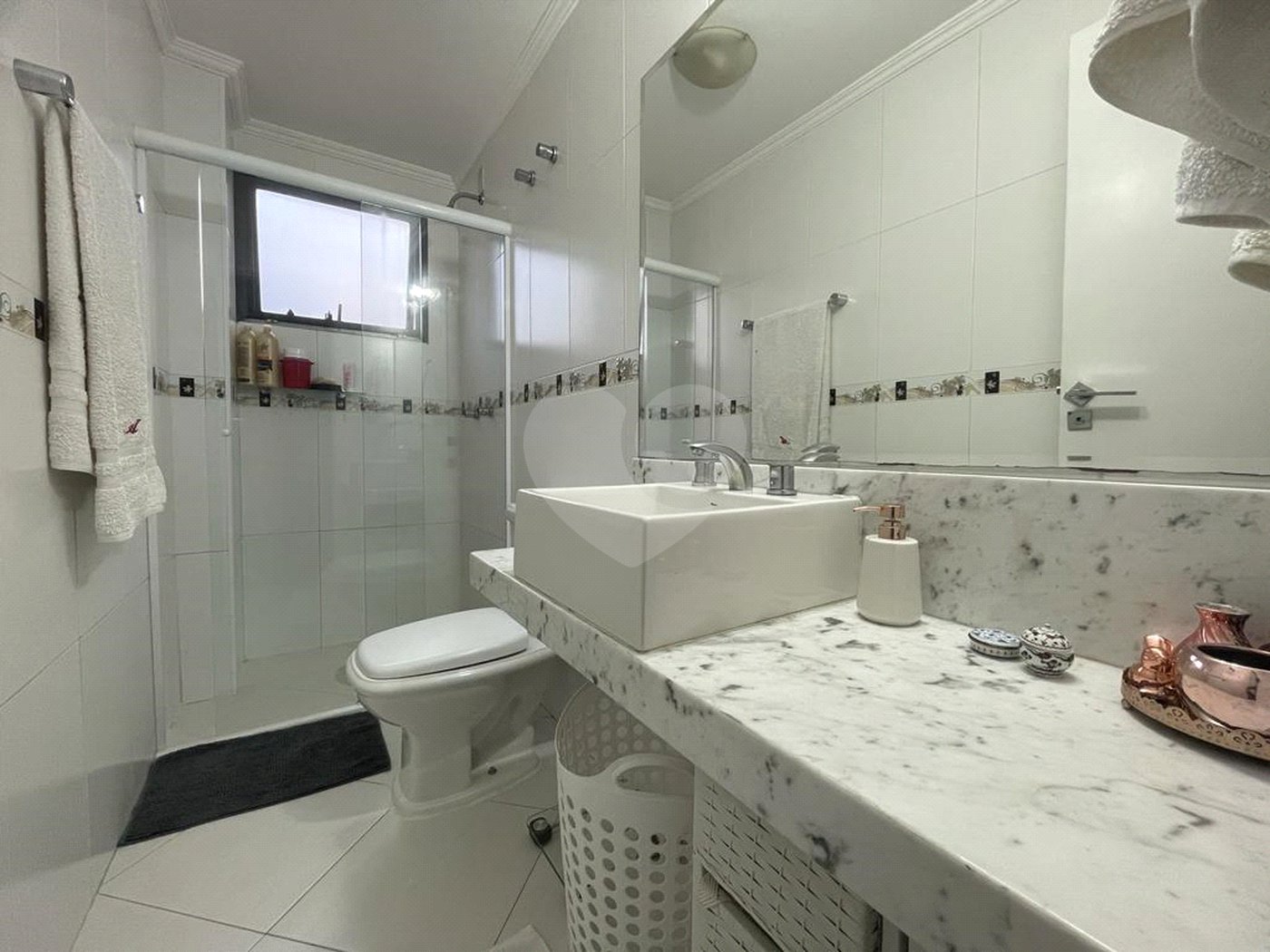 Apartamento à venda com 3 quartos, sendo 1 suíte, em Santana, São Paulo, SP