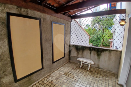 Casa à venda ou para alugar com 3 quartos, sendo 2 suítes, no condomínio Chácara das Rosas, São Paulo - SP