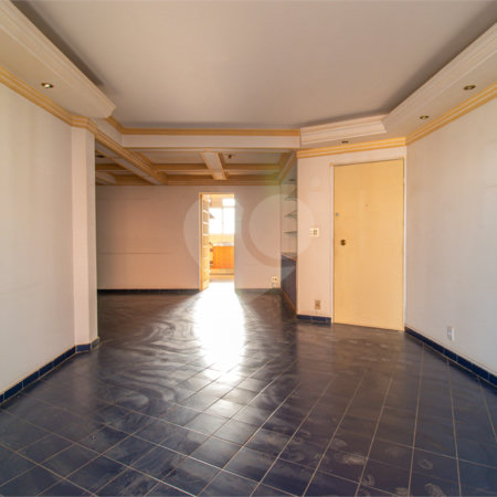 Apartamento à venda com 3 quartos, sendo 1 suíte, em Campo Belo, São Paulo, SP