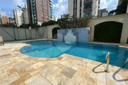 Apartamento à venda com 3 suítes em Campo Belo, São Paulo, SP