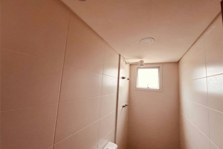 Apartamento com Varanda Gourmet em Condomínio Clube na Enseada – 2 Dormitórios