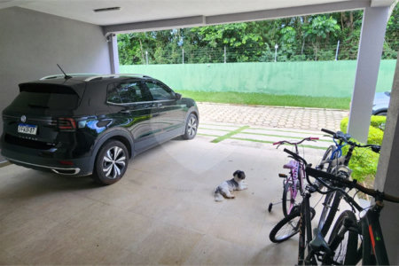 Casa à venda com 4 quartos, sendo 2 suítes, no condomínio Marinas, Bom Jesus dos Perdões - SP