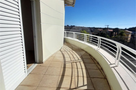 Casa à venda com 4 quartos, sendo 3 suítes, no condomínio Residencial Terras de Vinhedo, Vinhedo - SP