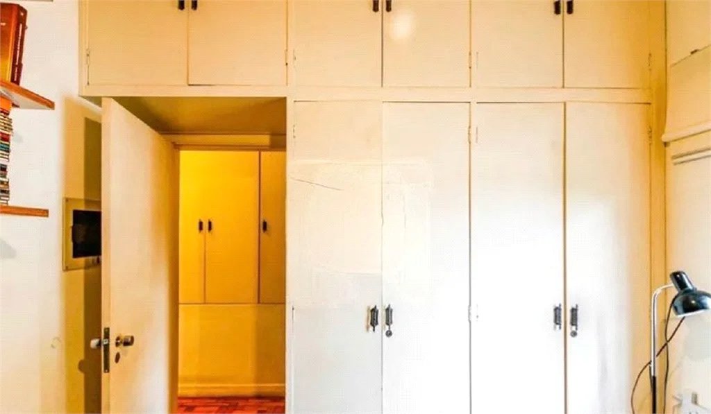 Sobrado à venda com 4 quartos, sendo 1 suíte, em Vila Cordeiro, São Paulo, SP