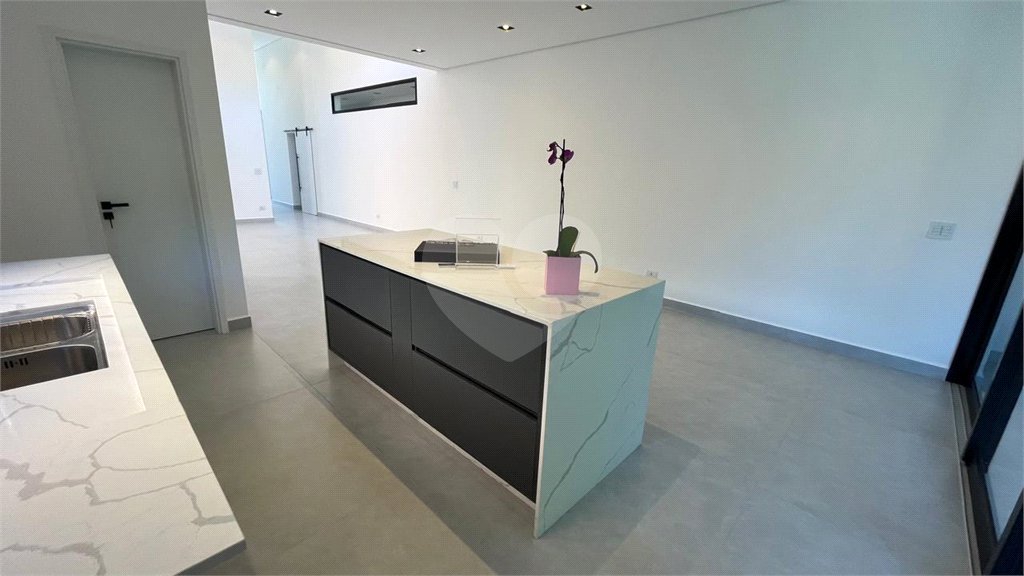Casa à venda com 4 suítes no condomínio Residencial Granville, Atibaia - SP