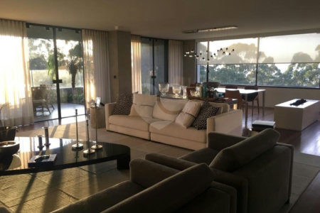 Apartamento reformado de 511m2 à venda com 4 suítes e 3 vagas no Morumbi