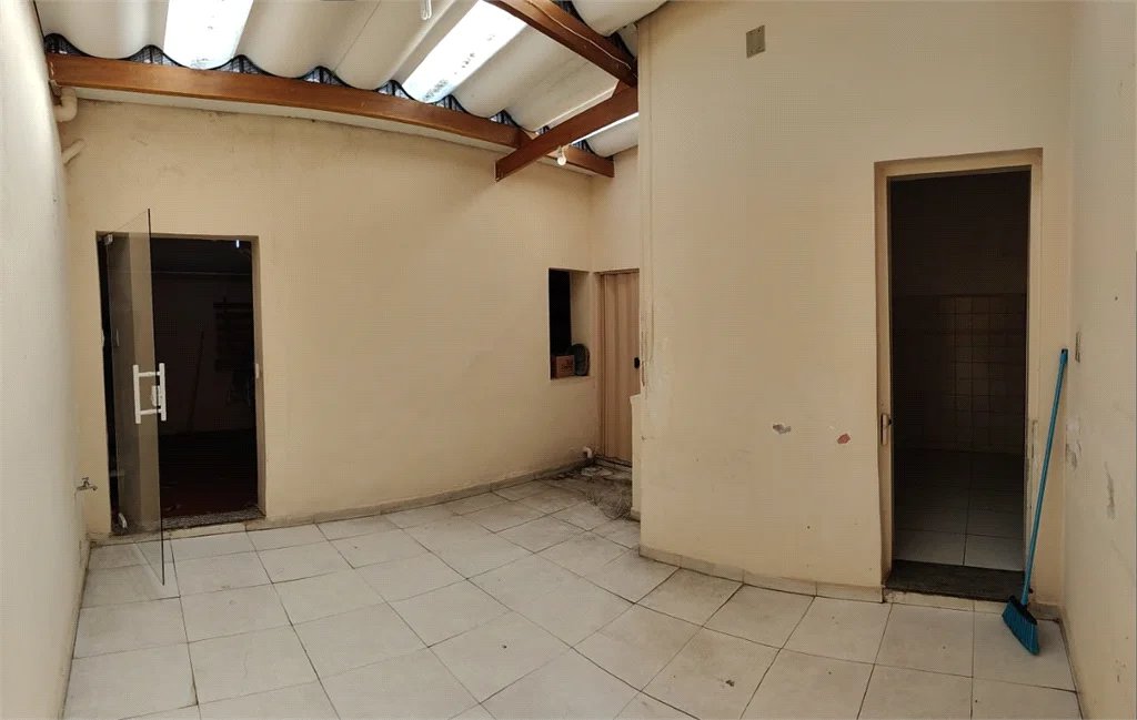 Sobrado, 165 m², 3 Dormitórios, 2 Banheiros, Sala, Garagem 2 carros + 1 Garagem 1 carro, Butantã