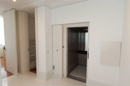 Sobrado à venda ou para alugar com 7 quartos, sendo 4 suítes, em Cidade Jardim, São Paulo, SP