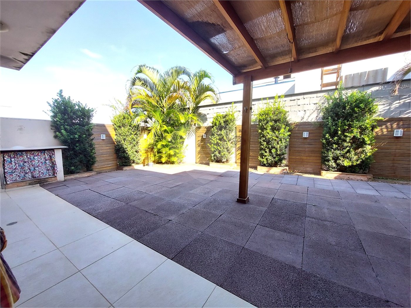 Casa à venda com 3 suítes no condomínio Villaggio Di Napoli Valinhos, Valinhos - SP