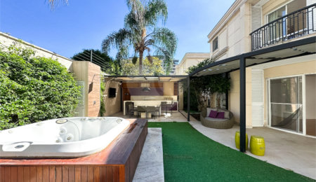 Casa à venda com 4 suítes no condomínio Quadra Real Campo Belo, São Paulo - SP