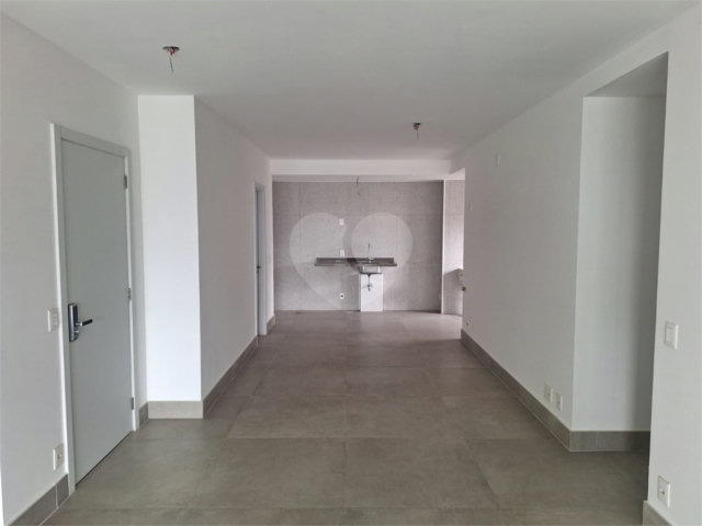 Apartamento à venda com 3 suítes em Vila Madalena, São Paulo, SP