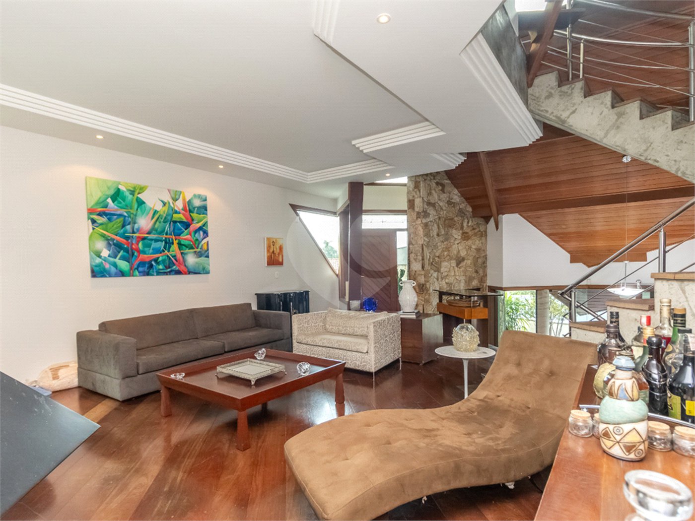 Casa à venda com 4 quartos, sendo 2 suítes, em Jardim Marajoara, São Paulo, SP