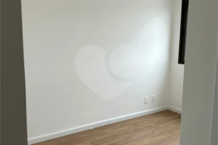 Apartamento à venda com 4 quartos, sendo 1 suíte,  em Ipiranga, São Paulo, SP