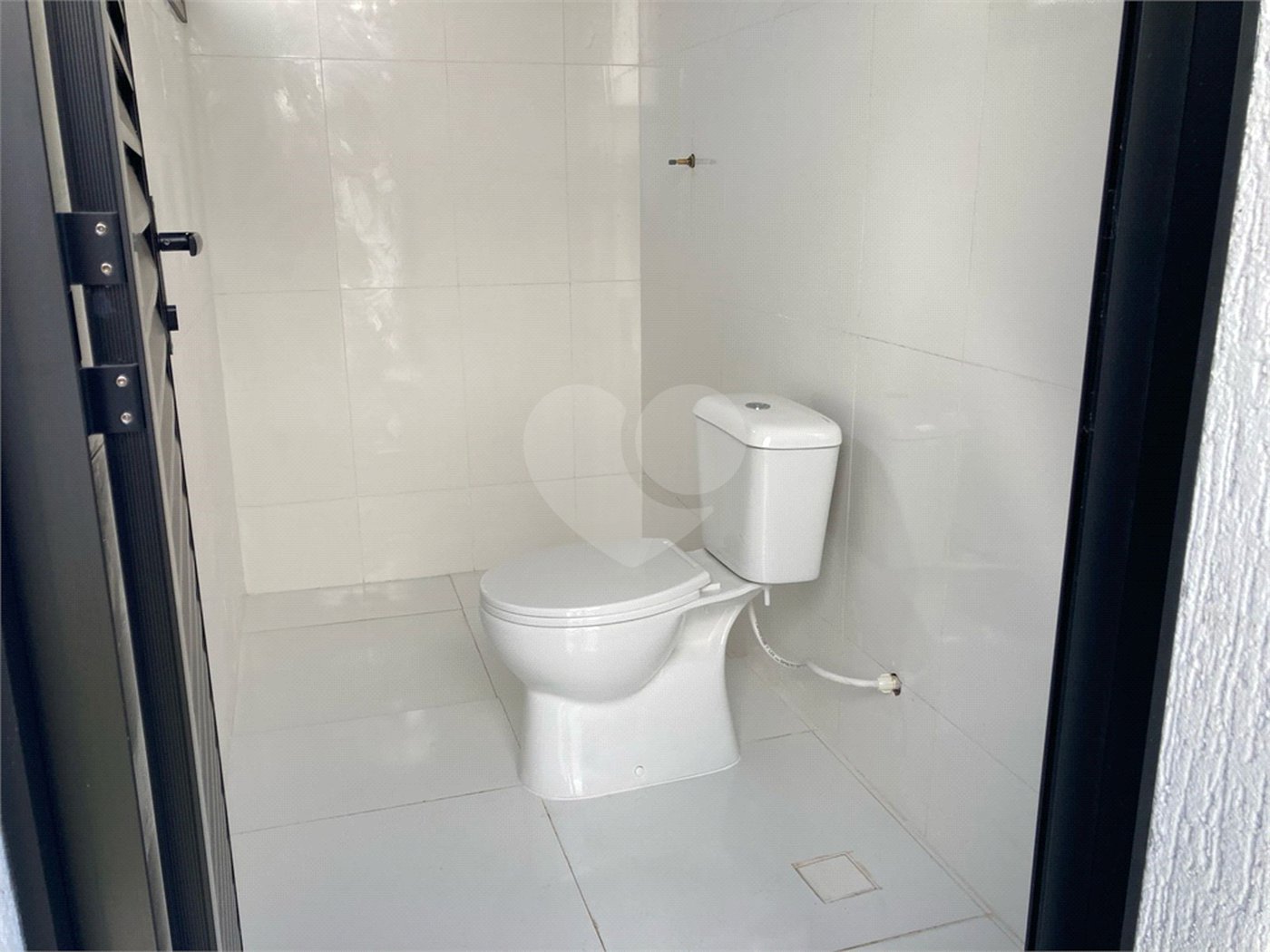 Casa à venda com 4 quartos, sendo 3 suítes,  no condomínio Reserva Granja Anita, Mogi das Cruzes - SP