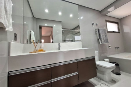 Casa à venda com 3 suítes no condomínio Vinhas da Vista Alegre Sede, Vinhedo - SP
