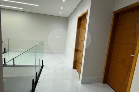 Casa à venda com 3 quartos, sendo 1 suíte, em Vila Joana, Jundiaí, SP