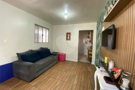 Sobrado à venda com 3 quartos em Vila Mazzei, São Paulo, SP