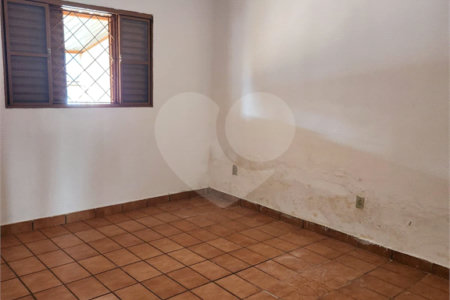 Casa à venda com 2 quartos no Centro, Araraquara, SP