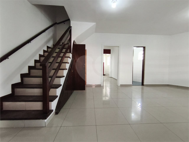 Sobrado à venda com 3 quartos, sendo 1 suíte,  em Cupecê, São Paulo, SP